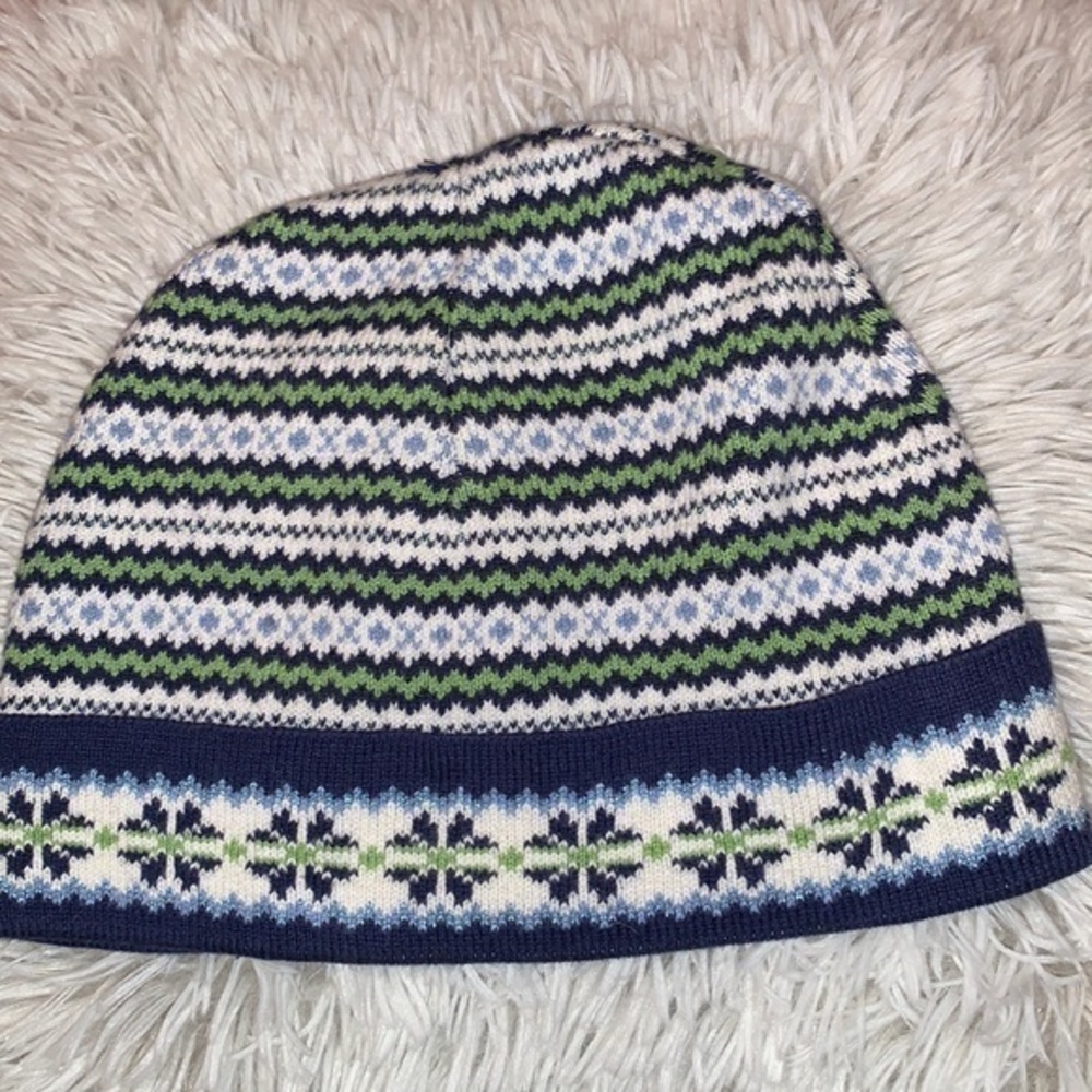 BEENIE White navy green and light blue